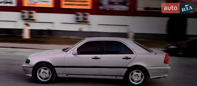 Седан Mercedes-Benz C-Class 1997 в Тернополі