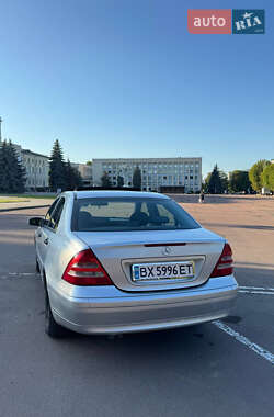 Седан Mercedes-Benz C-Class 2002 в 