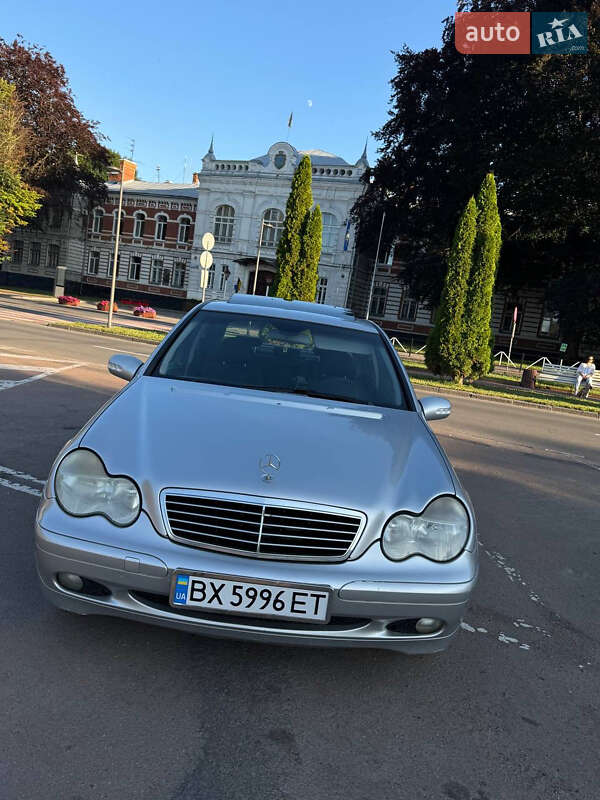 Седан Mercedes-Benz C-Class 2002 в Хмельницком
