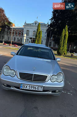 Седан Mercedes-Benz C-Class 2002 в 