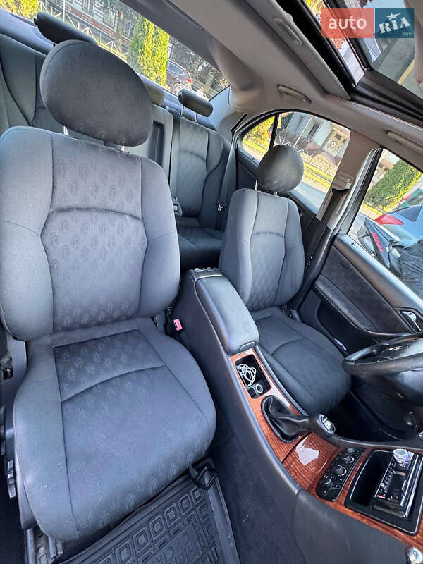 Седан Mercedes-Benz C-Class 2002 в Хмельницком