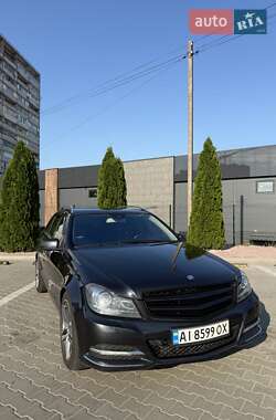 Універсал Mercedes-Benz C-Class 2011 в Житомирі