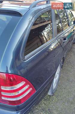 Универсал Mercedes-Benz C-Class 2004 в 