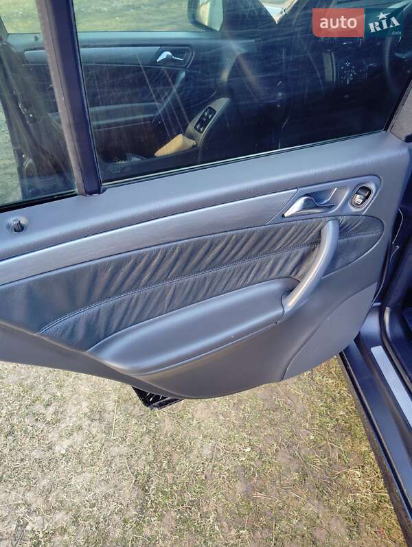 Универсал Mercedes-Benz C-Class 2004 в Дрогобыче фото 11 Универсал Mercedes-Benz C-Class 2004 в Дрогобыче