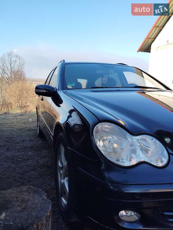 Универсал Mercedes-Benz C-Class 2004 в Дрогобыче фото 15 Универсал Mercedes-Benz C-Class 2004 в Дрогобыче