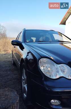 Универсал Mercedes-Benz C-Class 2004 в 