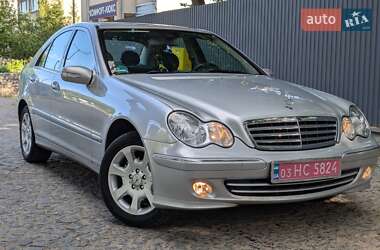 Седан Mercedes-Benz C-Class 2004 в 