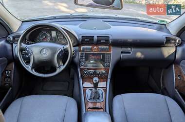 Седан Mercedes-Benz C-Class 2004 в 