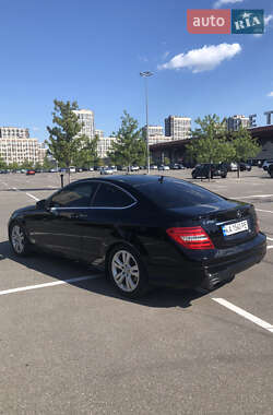 Купе Mercedes-Benz C-Class 2013 в 
