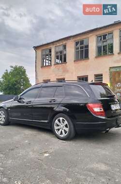 Универсал Mercedes-Benz C-Class 2011 в 