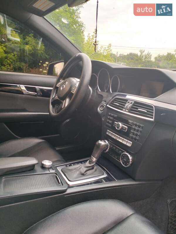 Универсал Mercedes-Benz C-Class 2011 в Рожище фото 18 Универсал Mercedes-Benz C-Class 2011 в Рожище