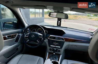 Седан Mercedes-Benz C-Class 2011 в 