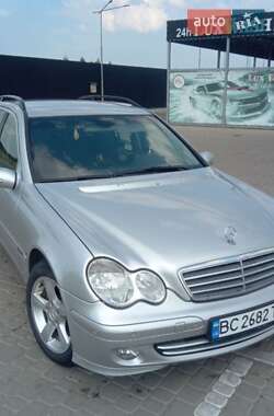 Універсал Mercedes-Benz C-Class 2004 в Львові