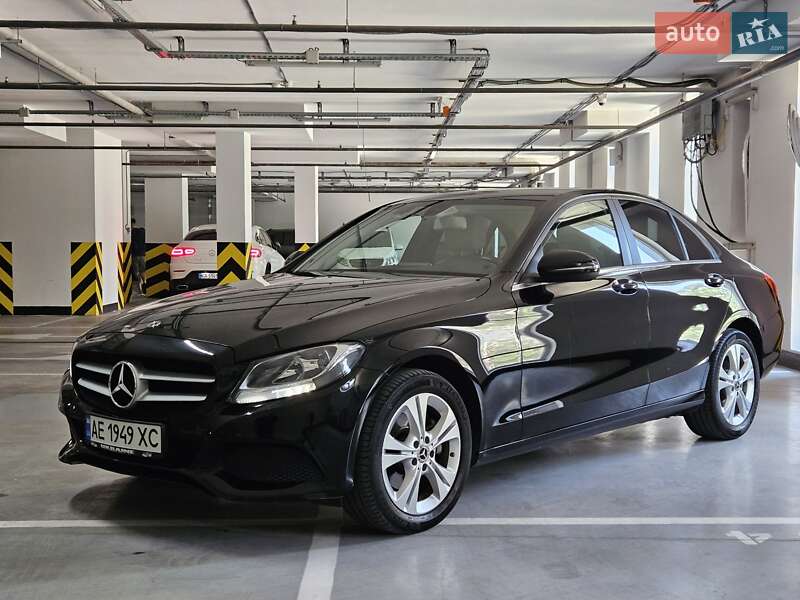 Седан Mercedes-Benz C-Class 2018 в Києві