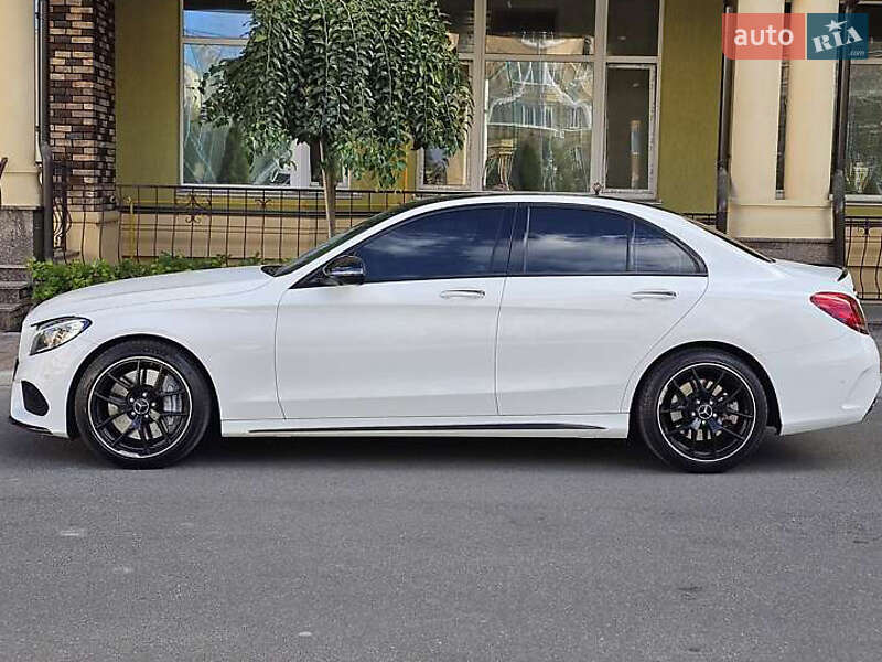 Седан Mercedes-Benz C-Class 2016 в Львові