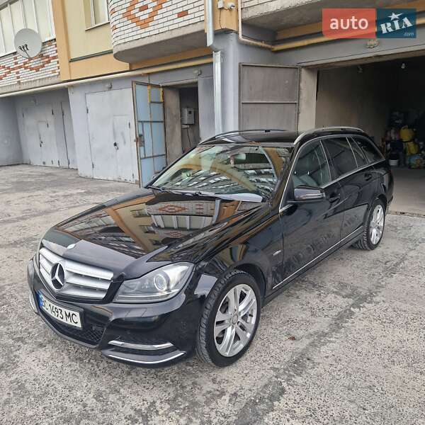 Универсал Mercedes-Benz C-Class 2012 в Тернополе