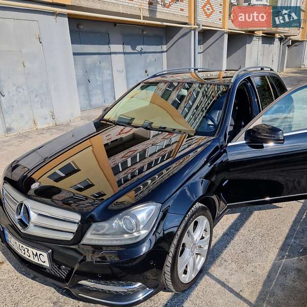 Универсал Mercedes-Benz C-Class 2012 в Тернополе