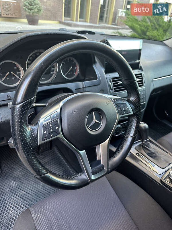 Седан Mercedes-Benz C-Class 2007 в Одессе