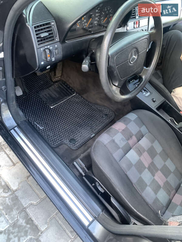 Седан Mercedes-Benz C-Class 1994 в Бучі