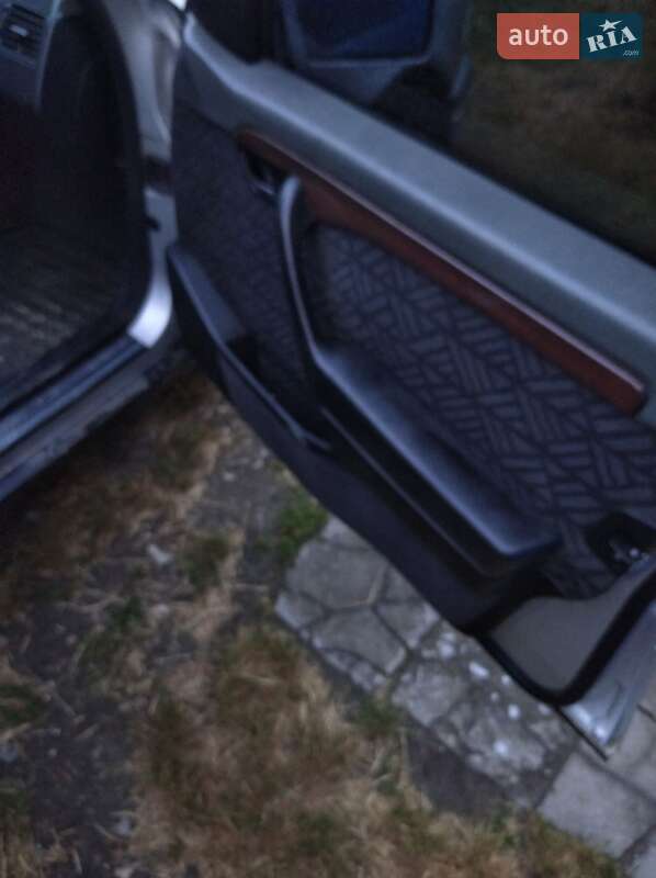 Седан Mercedes-Benz C-Class 1994 в Волочиске