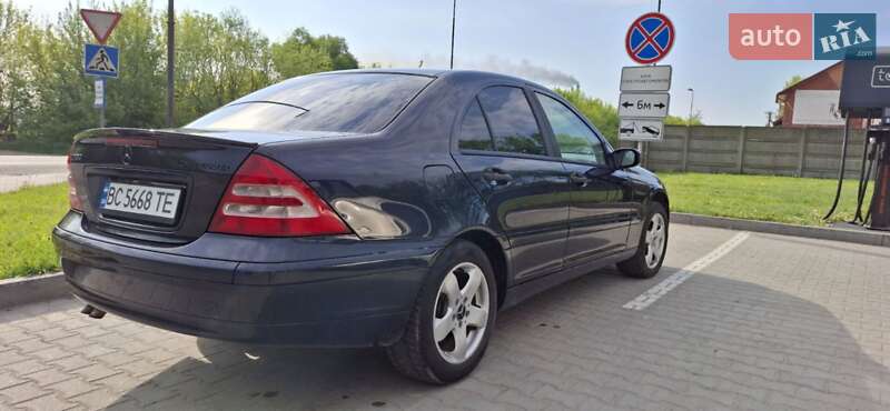 Седан Mercedes-Benz C-Class 2003 в Івано-Франківську