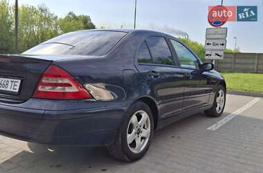 Седан Mercedes-Benz C-Class 2003 в 