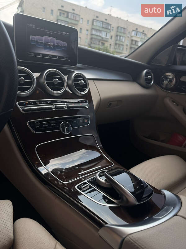 Седан Mercedes-Benz C-Class 2017 в Києві