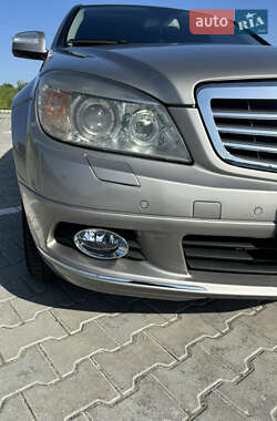 Седан Mercedes-Benz C-Class 2009 в 