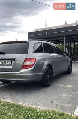 Универсал Mercedes-Benz C-Class 2010 в 