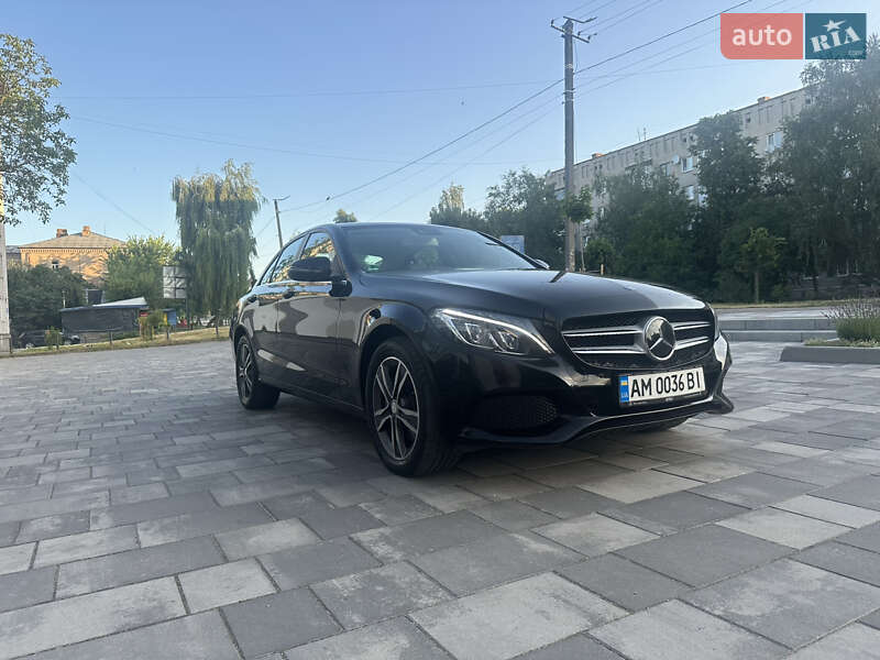 Седан Mercedes-Benz C-Class 2015 в Києві фото 3 Седан Mercedes-Benz C-Class 2015 в Києві