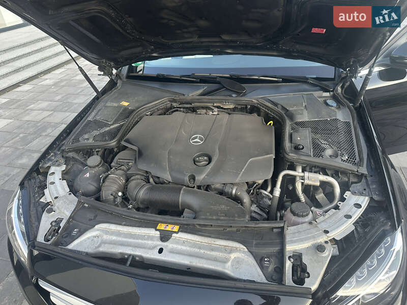 Седан Mercedes-Benz C-Class 2015 в Києві фото 38 Седан Mercedes-Benz C-Class 2015 в Києві