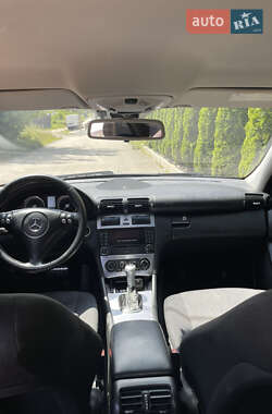 Седан Mercedes-Benz C-Class 2007 в 