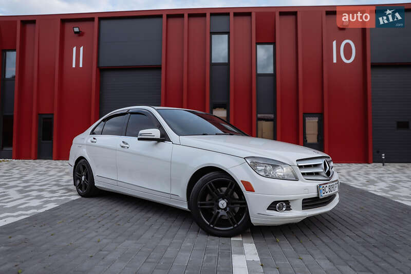 Седан Mercedes-Benz C-Class 2010 в Львове