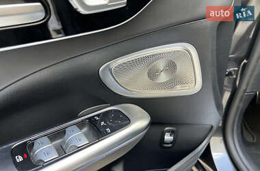 Седан Mercedes-Benz C-Class 2022 в 