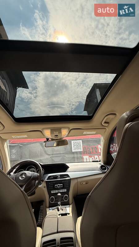 Купе Mercedes-Benz C-Class 2012 в Києві