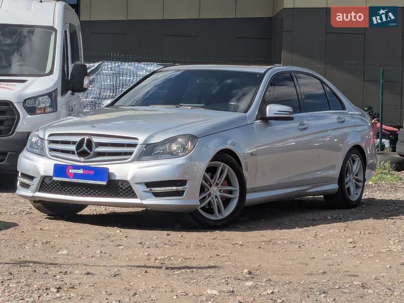 Седан Mercedes-Benz C-Class 2011 в Києві
