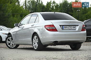 Седан Mercedes-Benz C-Class 2009 в 