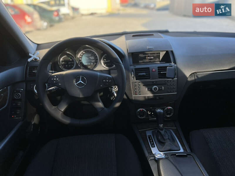 Седан Mercedes-Benz C-Class 2010 в Тернополе фото 9 Седан Mercedes-Benz C-Class 2010 в Тернополе