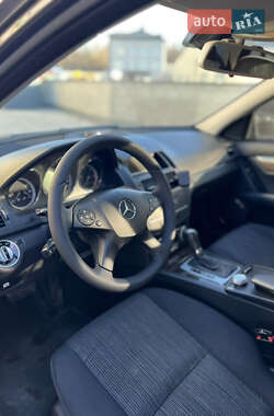 Седан Mercedes-Benz C-Class 2010 в 
