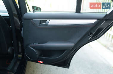 Седан Mercedes-Benz C-Class 2013 в 