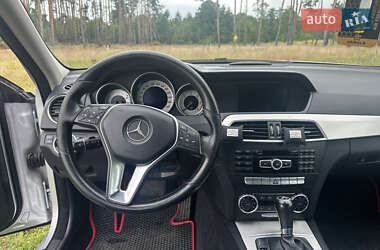 Универсал Mercedes-Benz C-Class 2011 в 