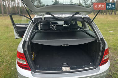 Универсал Mercedes-Benz C-Class 2011 в 