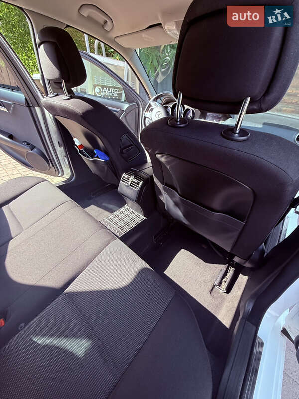 Универсал Mercedes-Benz C-Class 2013 в Калуше