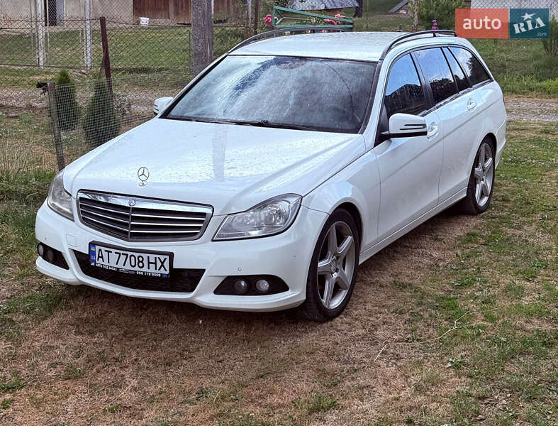 Универсал Mercedes-Benz C-Class 2013 в Калуше