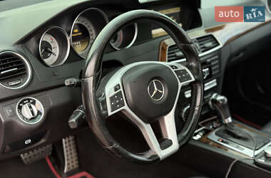 Седан Mercedes-Benz C-Class 2011 в 