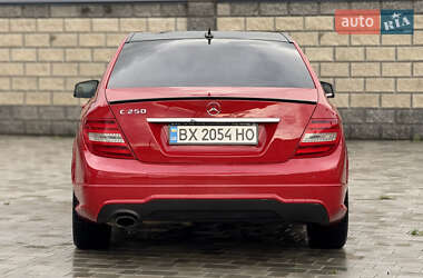 Седан Mercedes-Benz C-Class 2011 в 