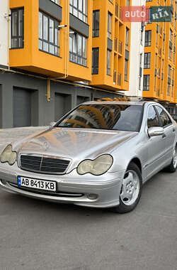 Седан Mercedes-Benz C-Class 2002 в 