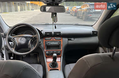 Седан Mercedes-Benz C-Class 2002 в 