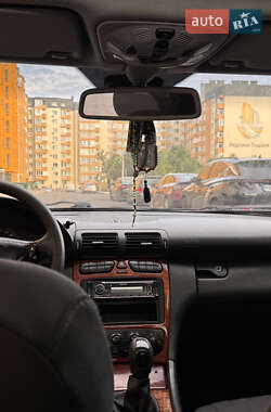 Седан Mercedes-Benz C-Class 2002 в 