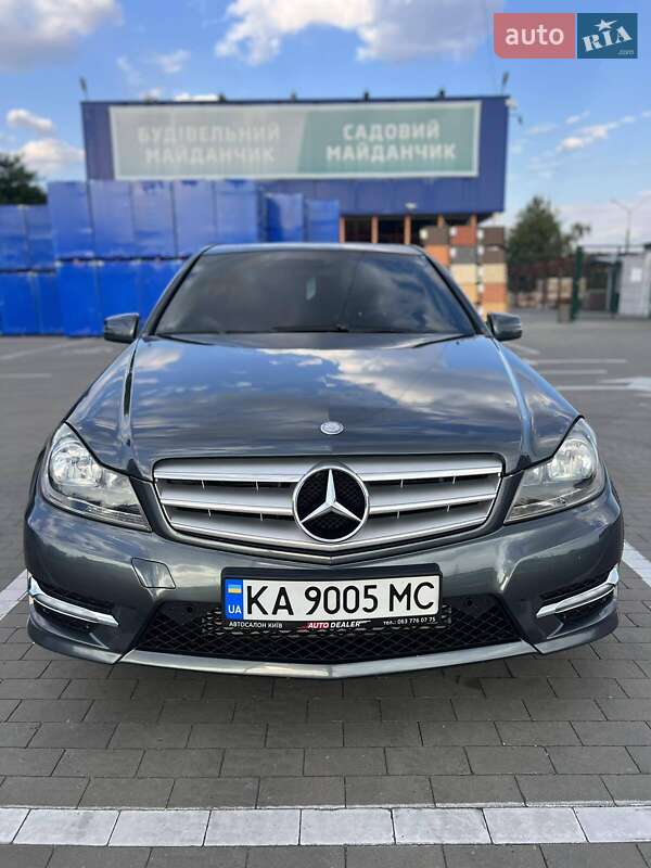 Седан Mercedes-Benz C-Class 2012 в Білій Церкві